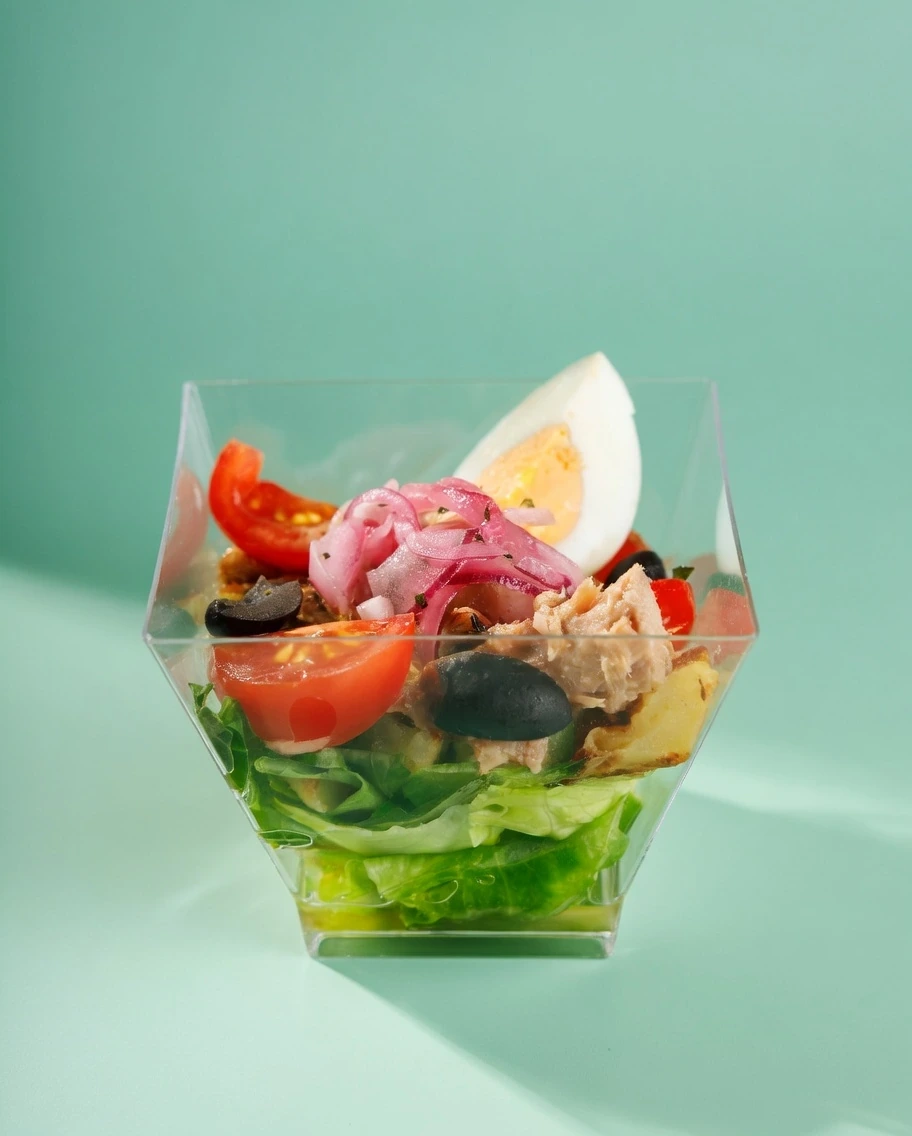 Vasito de ensalada nizarda
