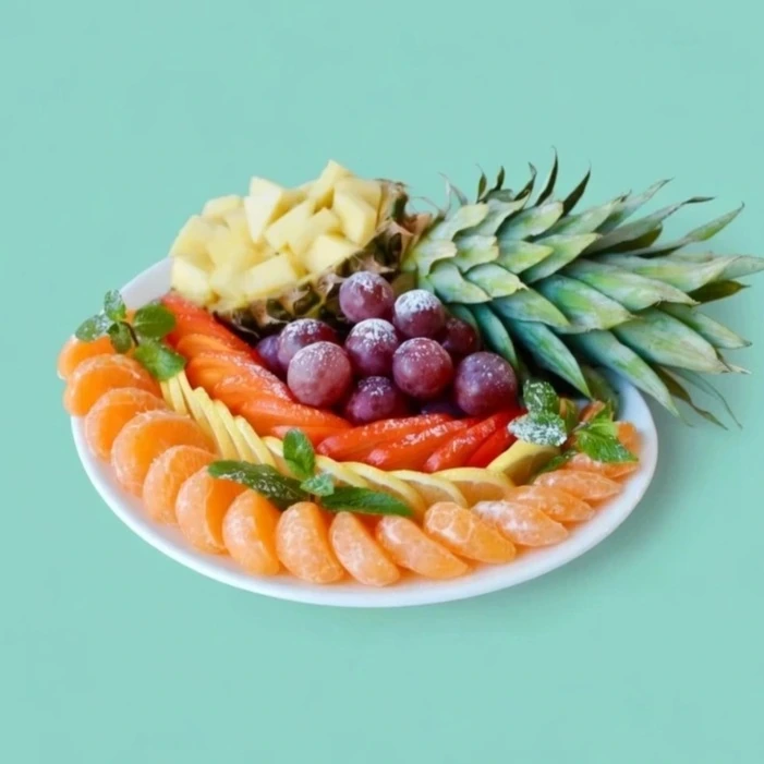 Bandeja de fruta cortada
