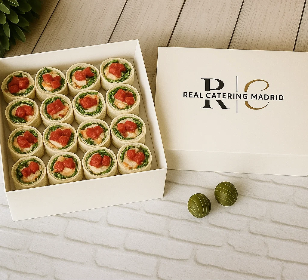 Bandeja 16 Mini Wraps «Club» — Pollo crujiente, bacon y queso crema