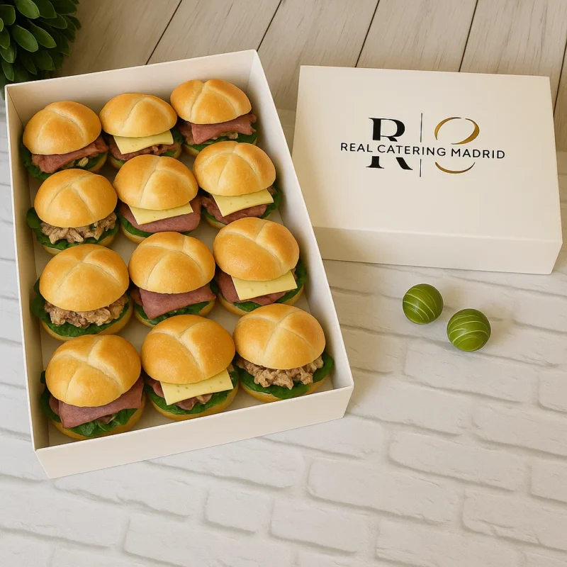 Bandeja 12 Mini Vienas «Dúo Castizo» — Pulled Pork a la barbacoa y Pastrami con miel‑mostaza