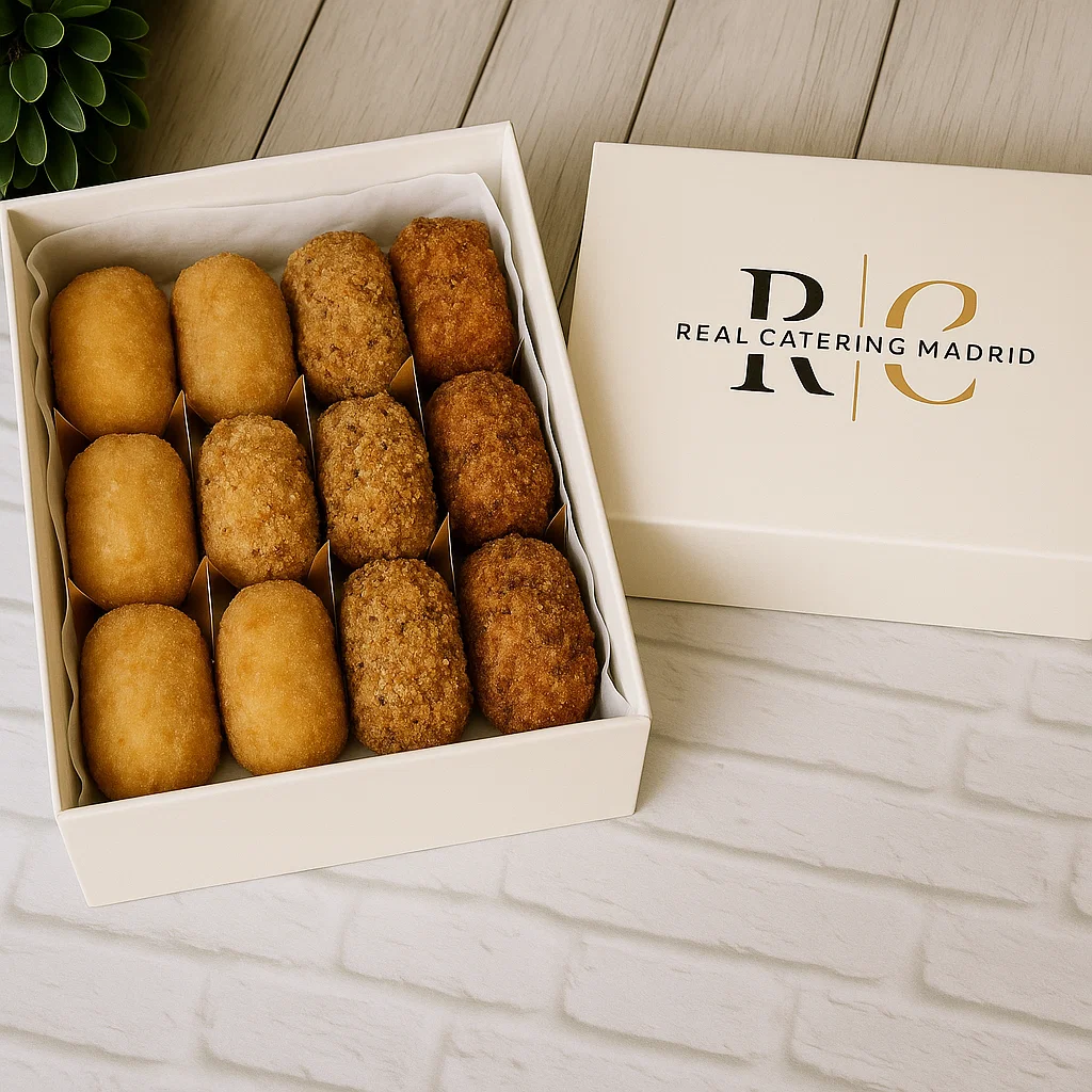 Bandeja 12 Croquetas del Mar — bacalao & langostino con níscalos