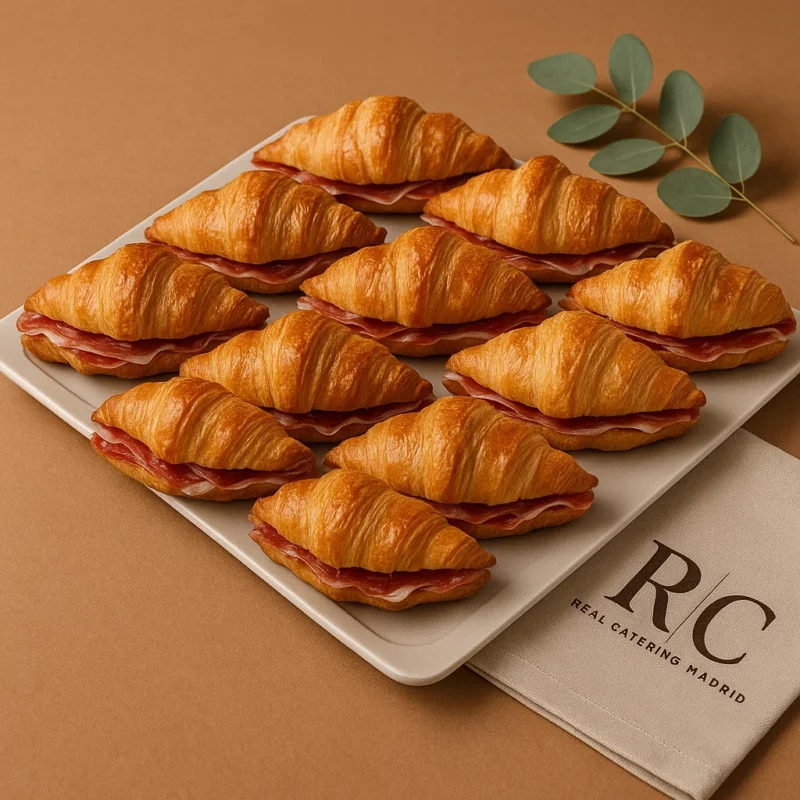 Bandeja de Mini Croissants Ibéricos (12 uds)