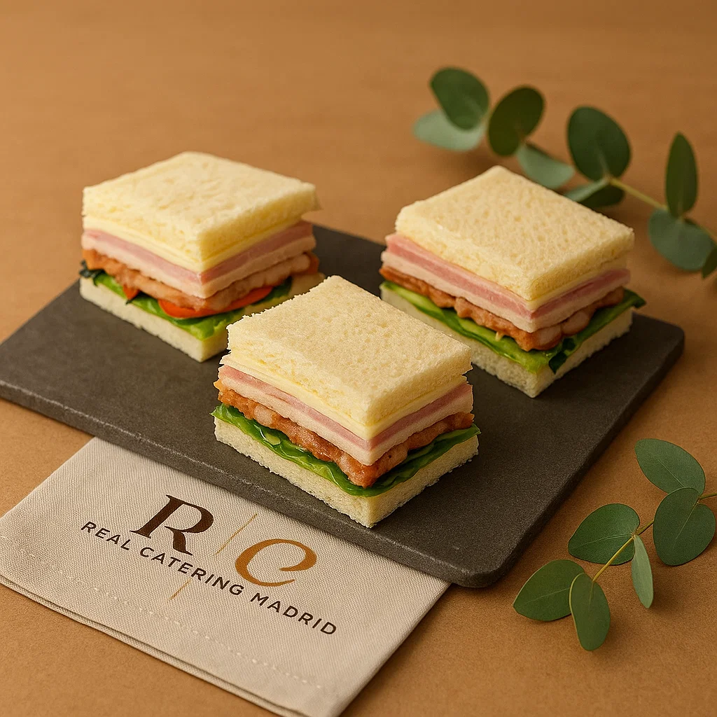 Mini Sándwich Vegetal de Jamón y Queso — pieza (mínimo 4 uds)